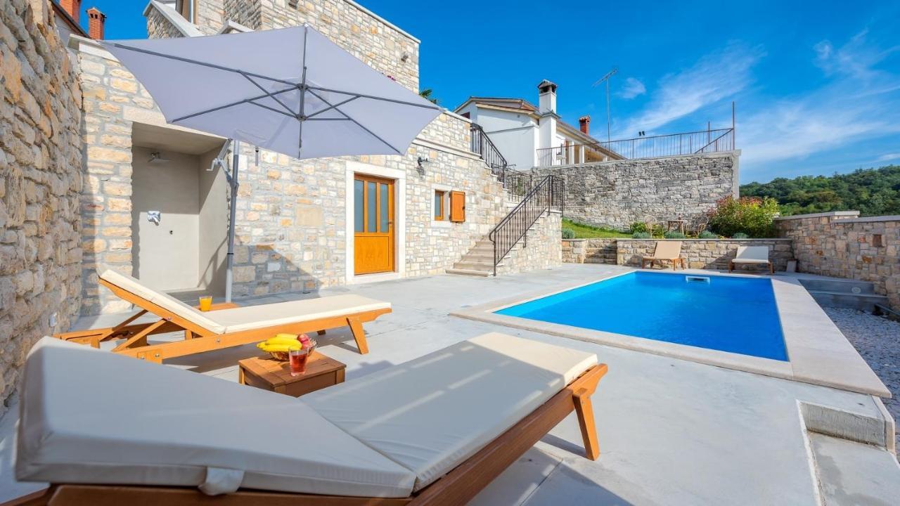 Villa Beram Exterior photo